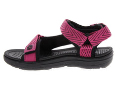 Sandalia para niña color rosa fucsia con suela negra y diseño tipo gladiador.