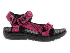 Sandalia gladiador para mujer en color rosa fuscia con suela negra.