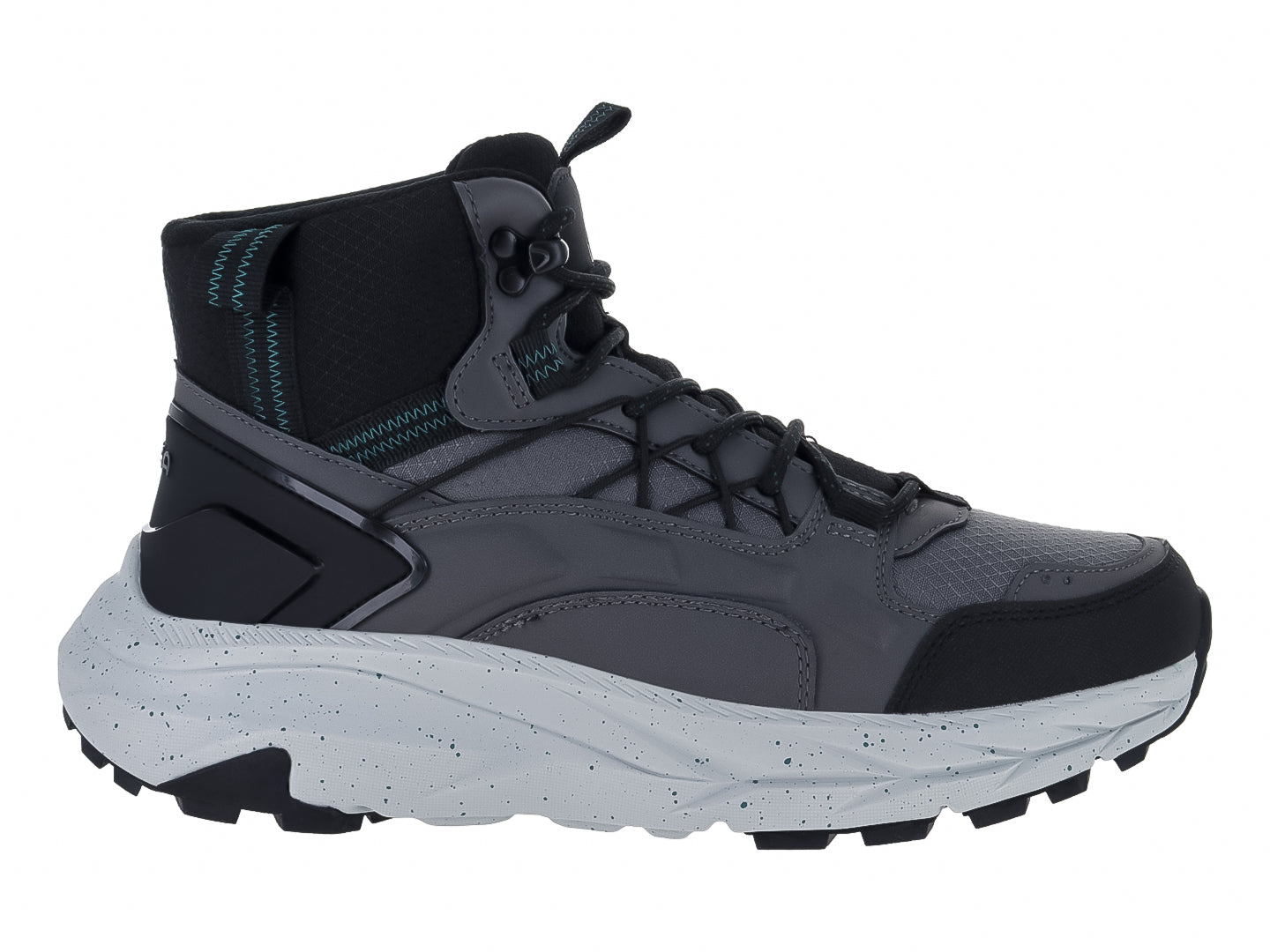 Botas deportivas UNGA en color gris y negro con suela blanca moteada y diseño robusto para actividades al aire libre.